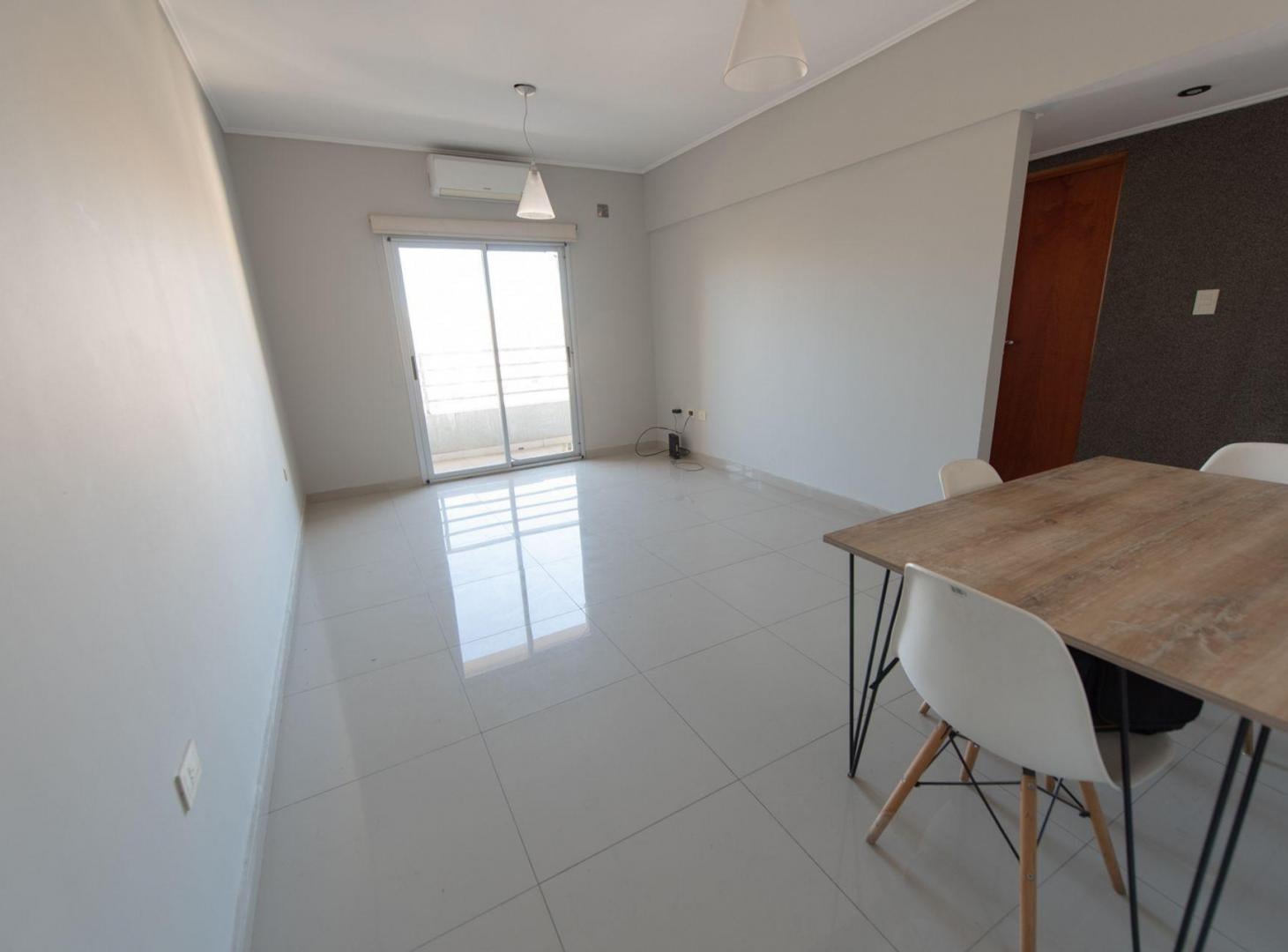 Foto de DEPARTAMENTO 1 DORMITORIO EN VENTA LA PLATA BALCON, imagen 3