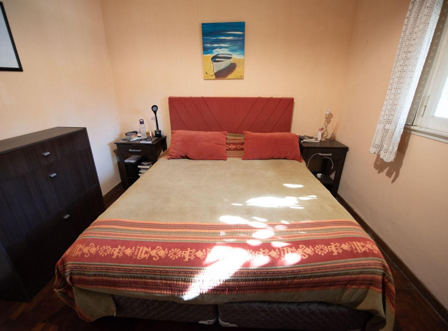 Foto de CASA 4 DORMITORIOS VENTA LA PLATA QUINCHO TERRAZA, imagen 4