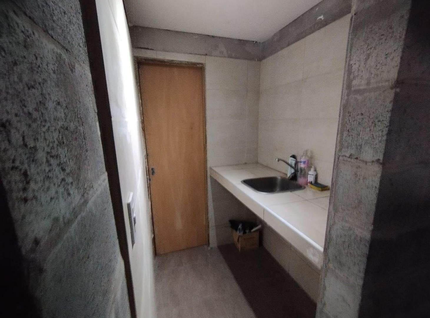 Foto de GALPON EN VENTA LA PLATA APTO VARIOS DESTINOS, imagen 4