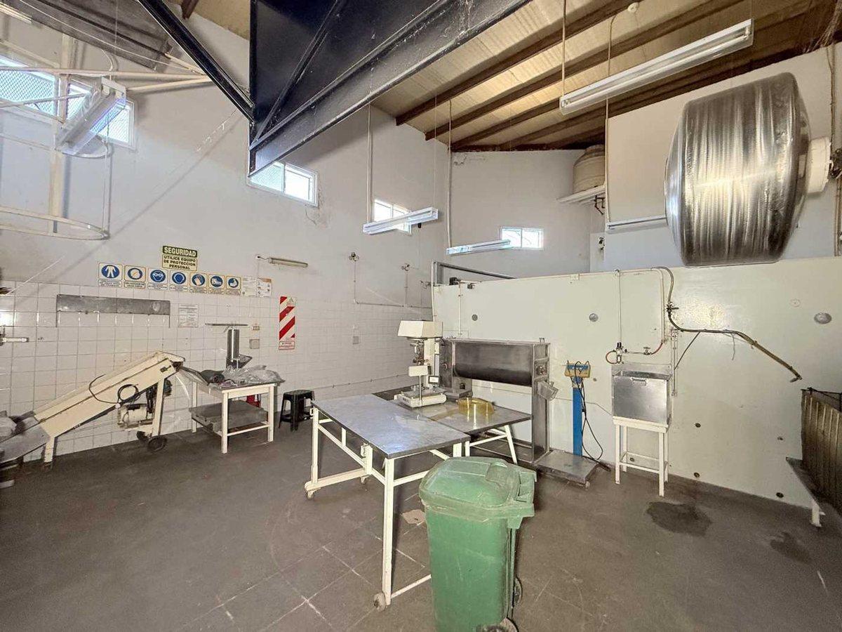 Foto de GALPON EN VENTA BERISSO + OFICINAS INGRESO CAMION, imagen 5