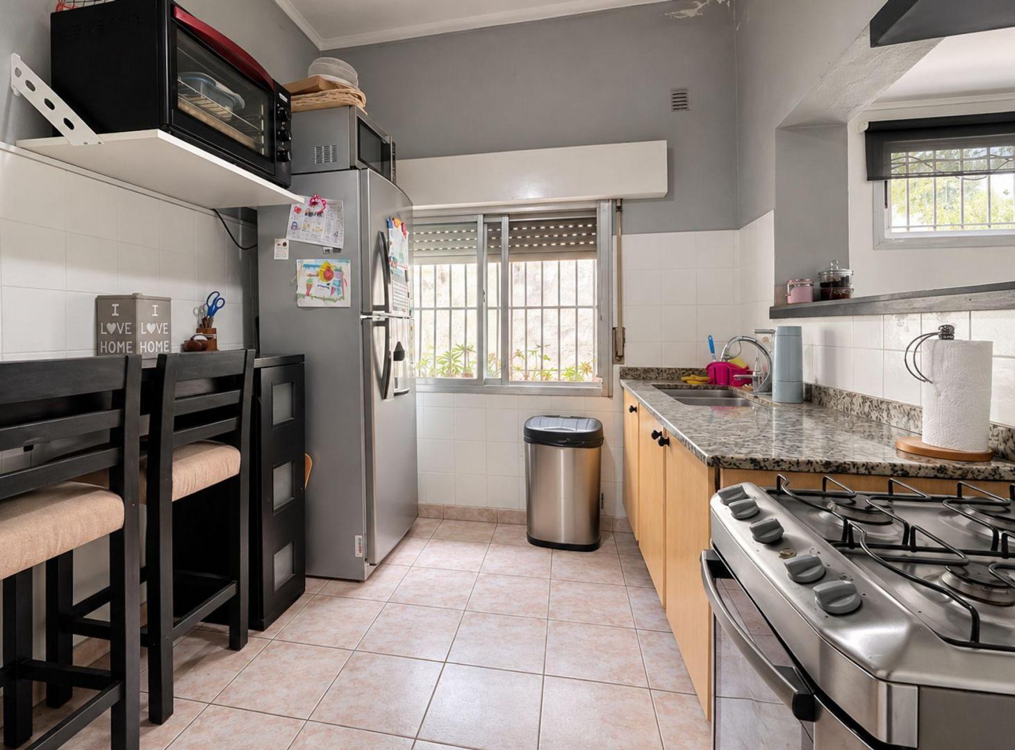 Foto de Casa 3 Dormitorios en Venta La Plata con Parque, imagen 4