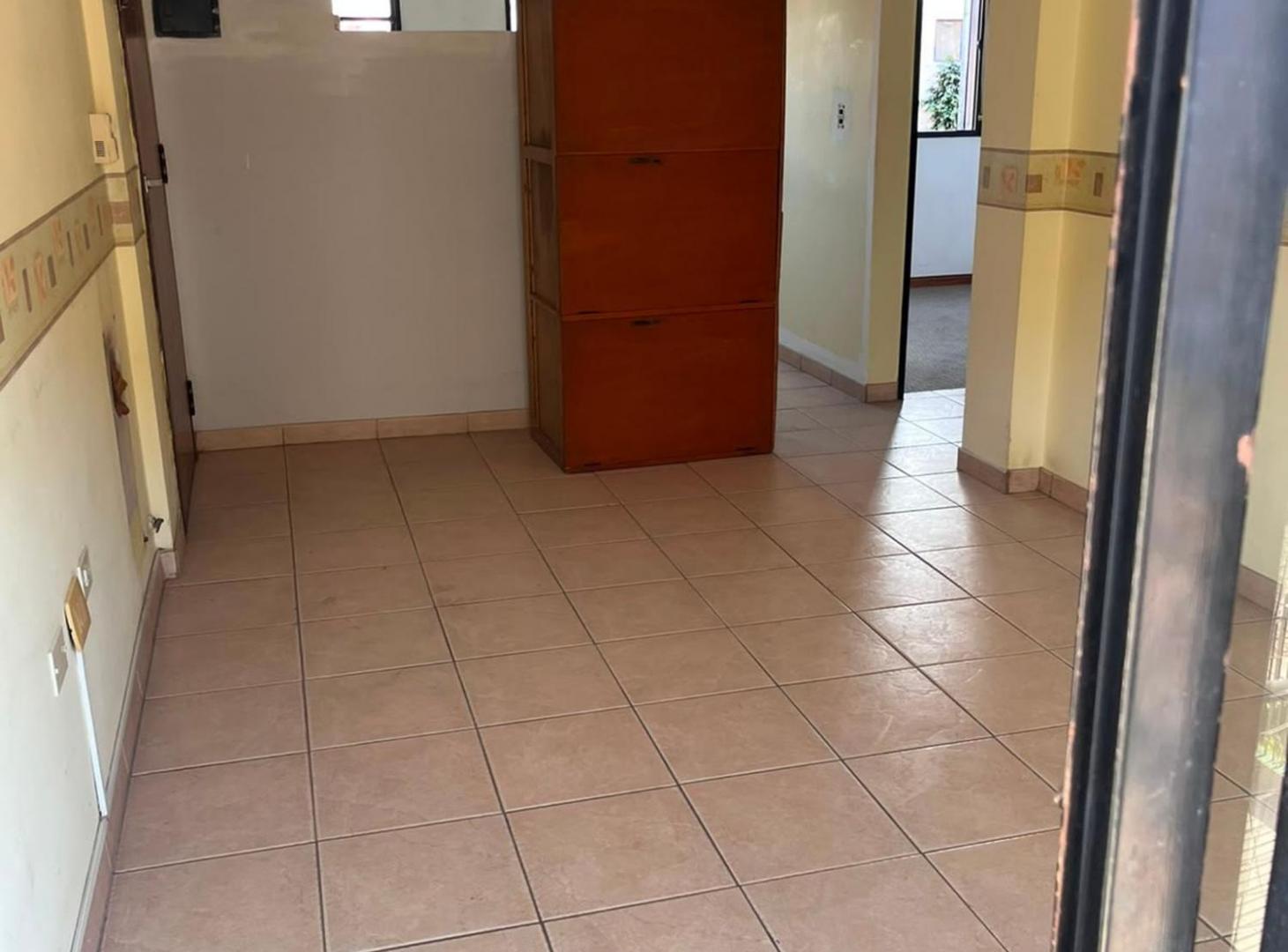 Foto de PH 2 Dormitorios en Venta en la Plata, imagen 2