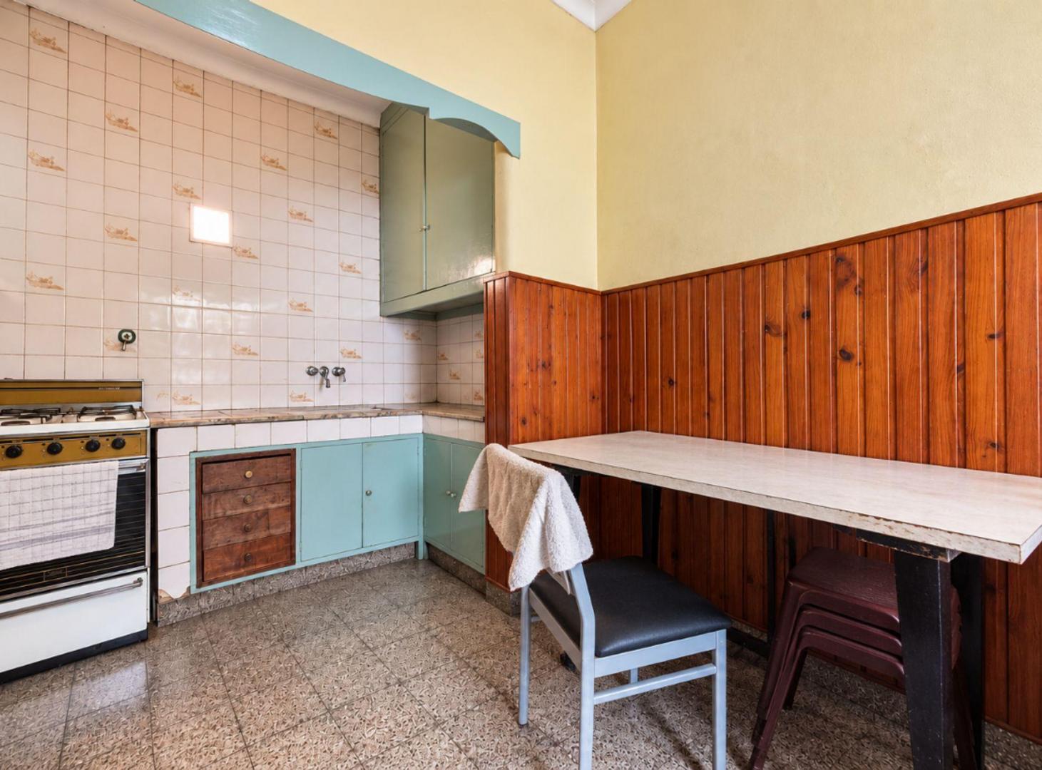 Foto de Casa 1 Dormitorio Venta La Plata patio y cochera, imagen 2