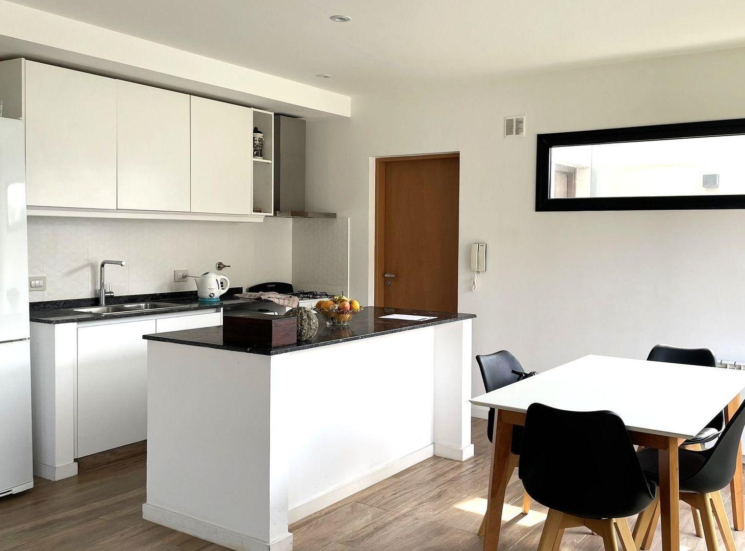 Foto de Departamento Dúplex en venta, Gonnet 4 ambientes., imagen 5