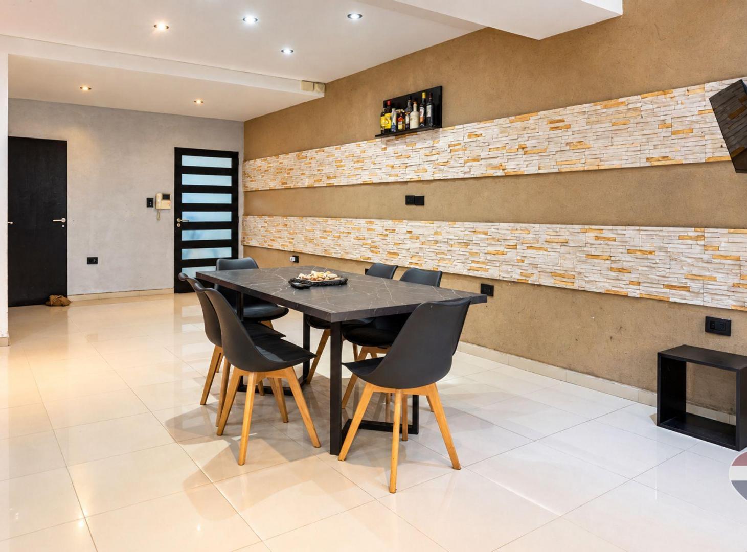 Foto de Casa de 3 dormitorios en venta La Plata, quincho, imagen 4