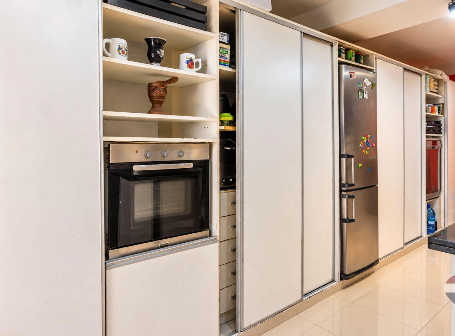 Foto de Casa de 3 dormitorios en venta La Plata, quincho, imagen 2