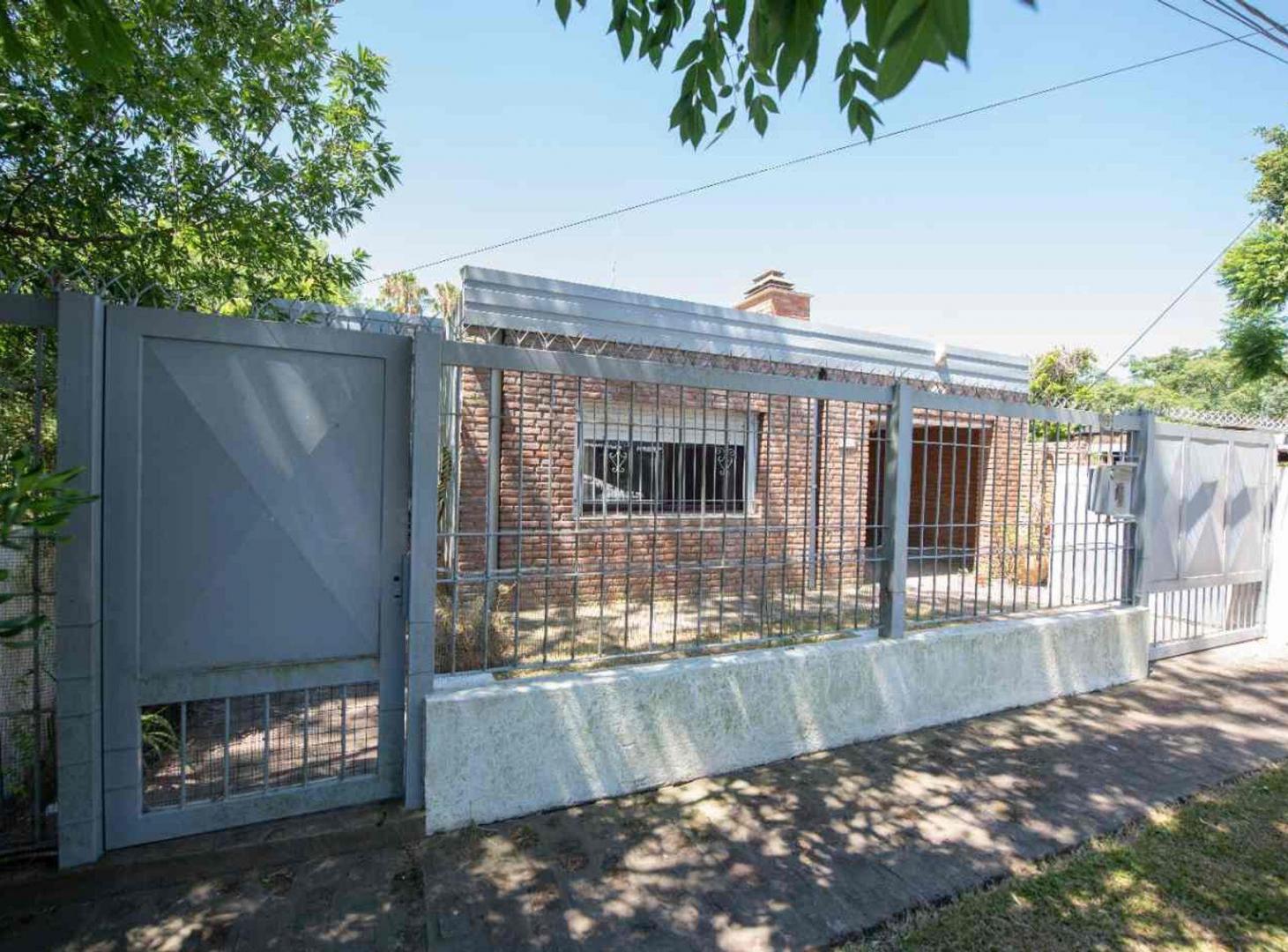 Foto de CASA DE 3 DORMITORIOS VENTA VILLA ELISA CON PILETA, imagen 4