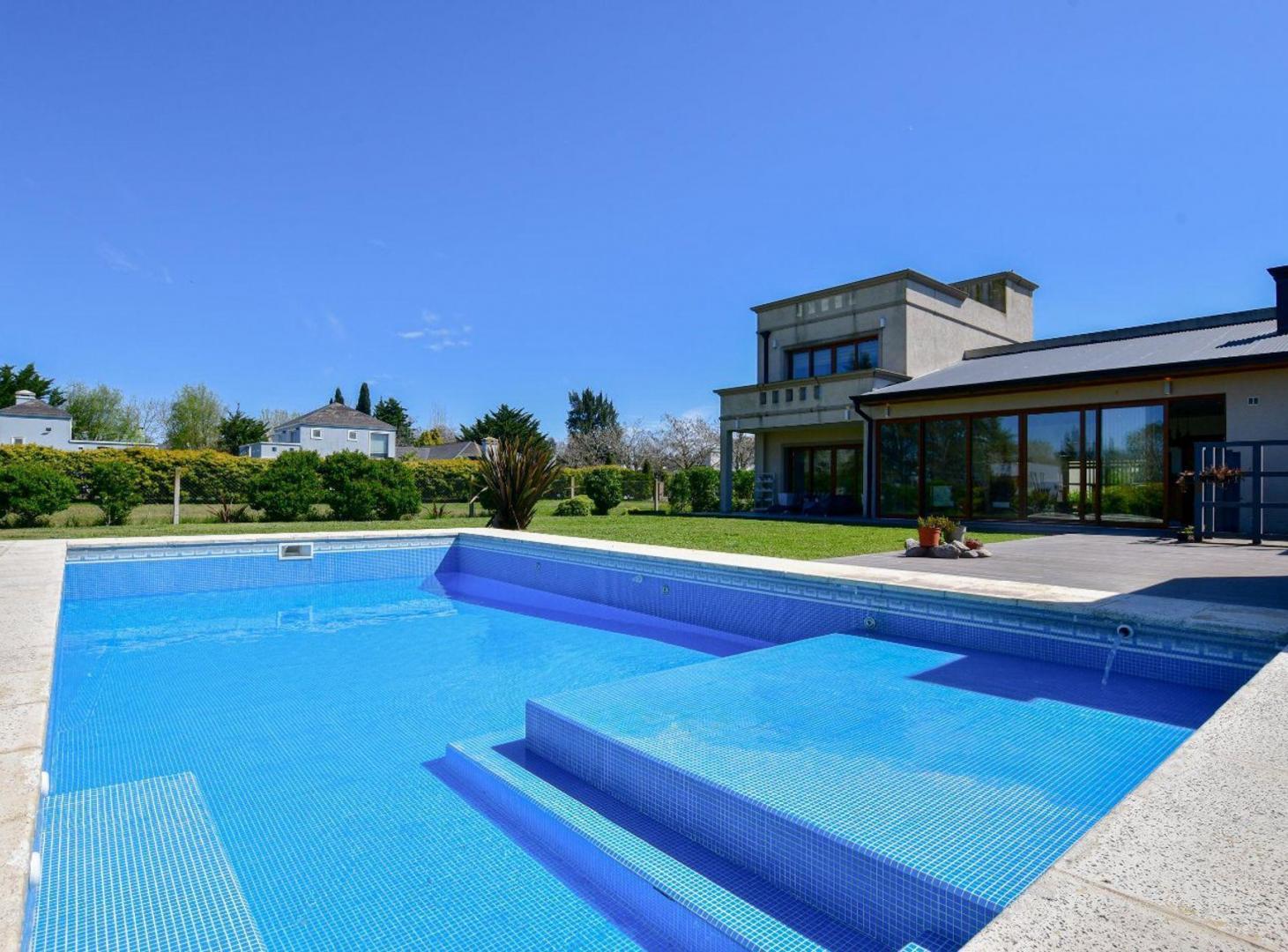 Foto de CASA 3 DORMITORIOS VENTA HARAS DEL SUR AMUEBLADA, imagen 2