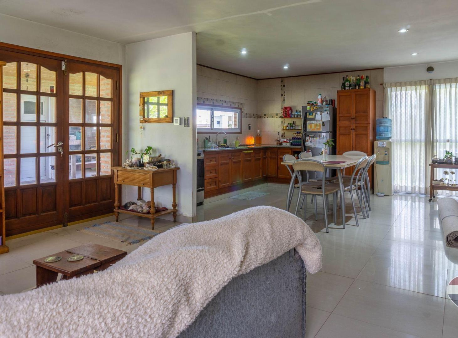 Foto de CASA 3 DORMITORIOS EN VENTA VILLA CASTELLS ., imagen 4