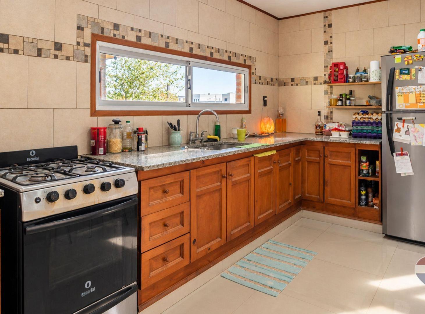 Foto de CASA 3 DORMITORIOS EN VENTA VILLA CASTELLS ., imagen 5