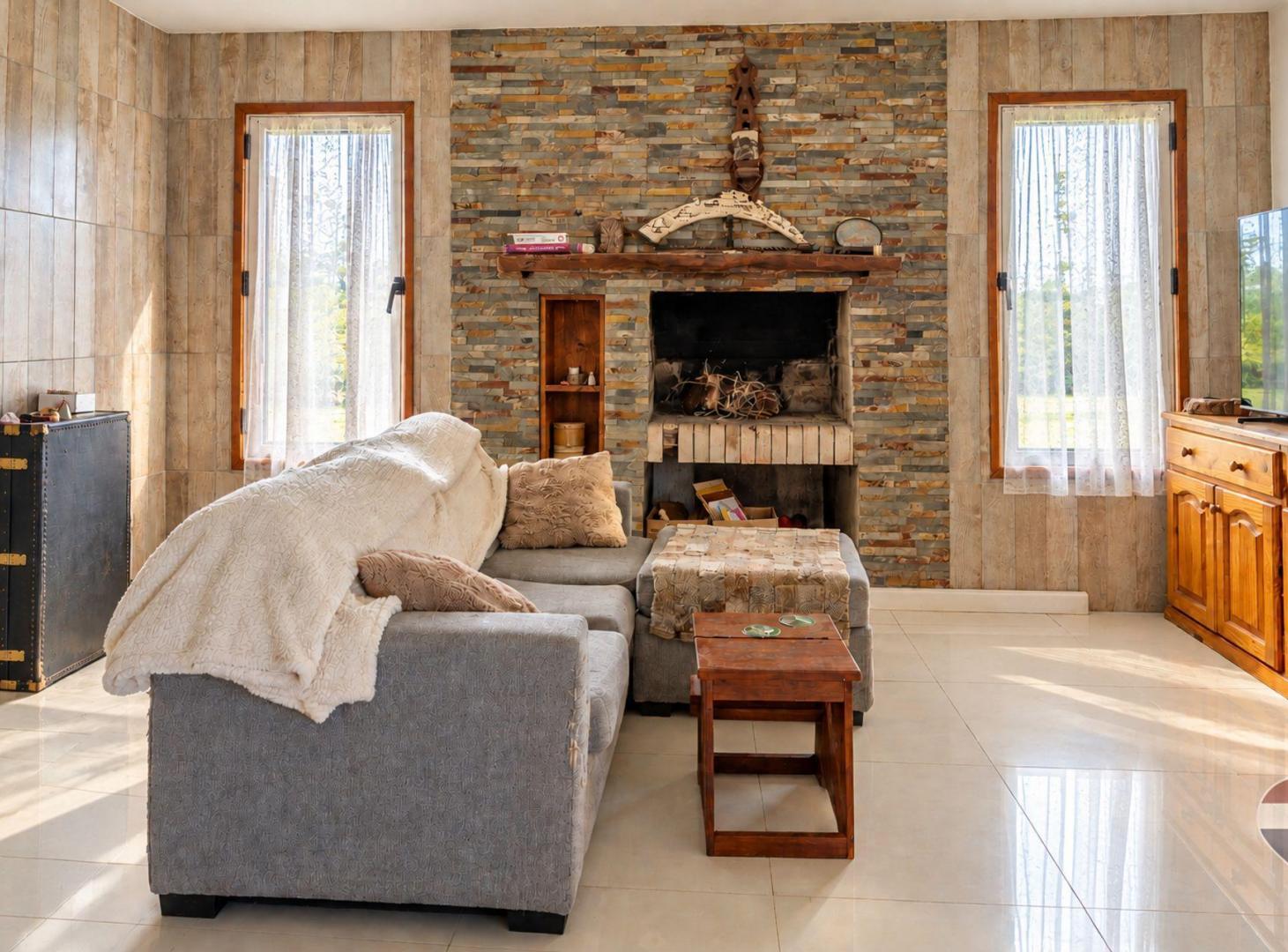 Foto de CASA 3 DORMITORIOS EN VENTA VILLA CASTELLS ., imagen 3