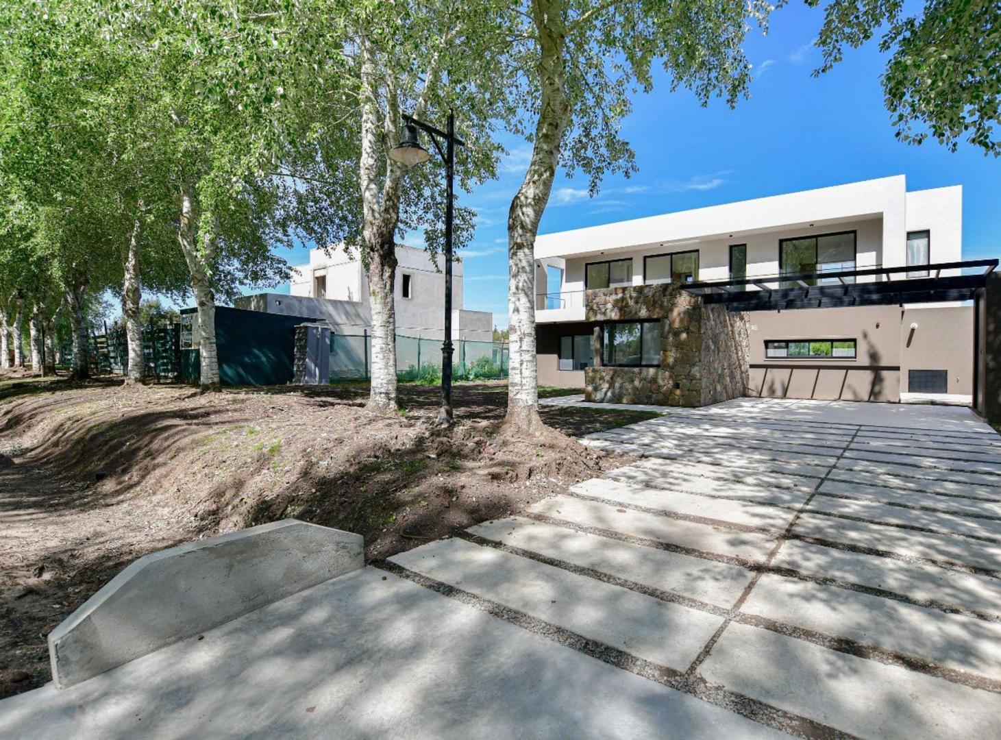 Foto de CASA 3 DORMITORIOS VENTA HARAS DEL SUR III NUEVA, imagen 3
