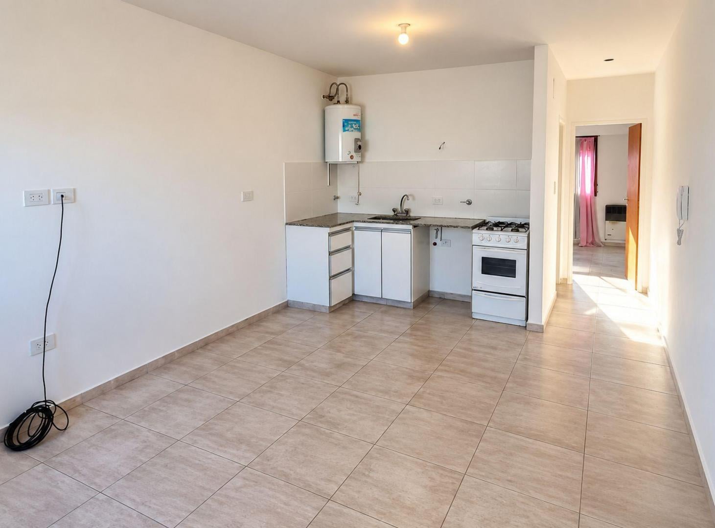 Foto de Departamento 1 dormitorio en Alquiler, La Plata, imagen 2