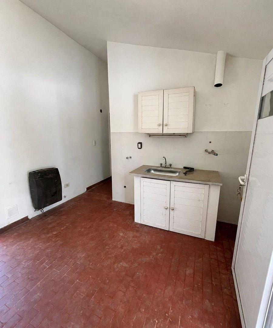 Foto de Casa 1 Dormitorio en venta en Dolores con Patio, imagen 4