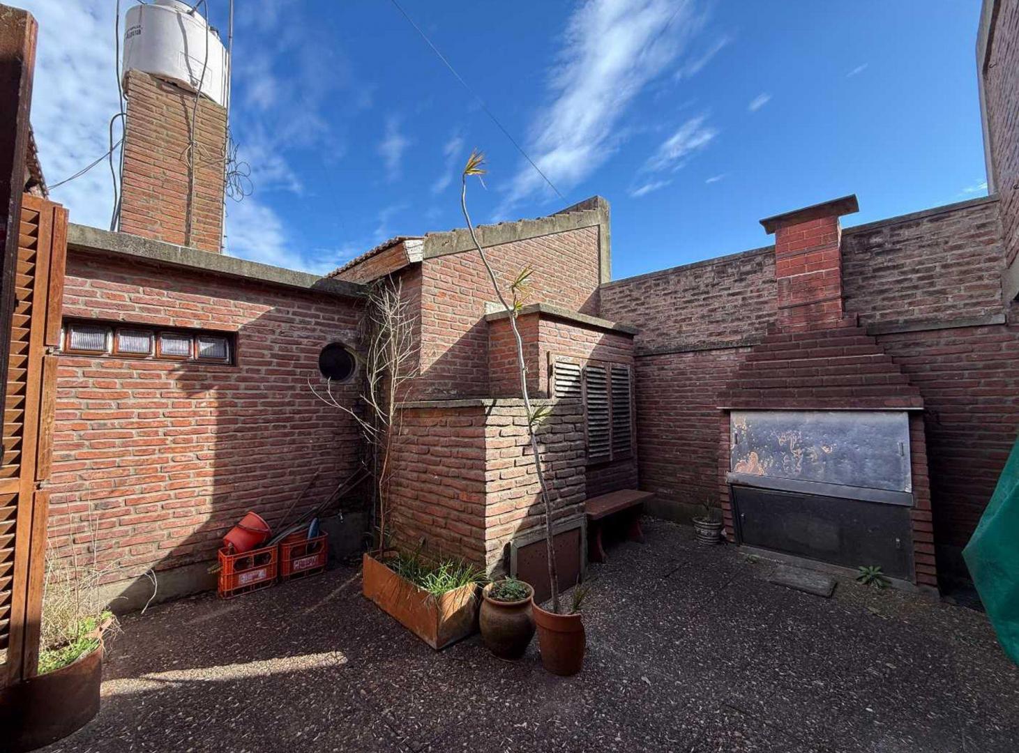 Foto de CASA 2 DORMITORIOS EN VENTA EN LA PLATA, imagen 5