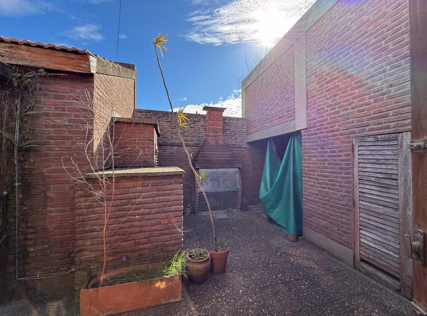 Foto de CASA 2 DORMITORIOS EN VENTA EN LA PLATA, imagen 4