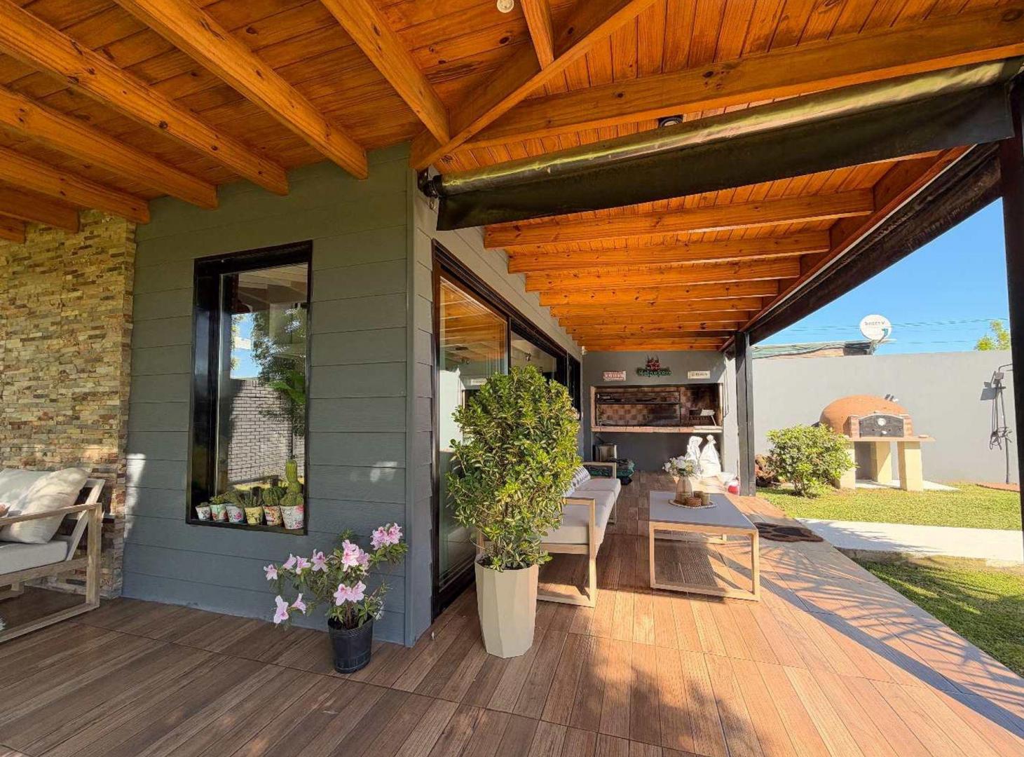 Foto de Casa en Venta en Parque Sicardi La Plata, imagen 5