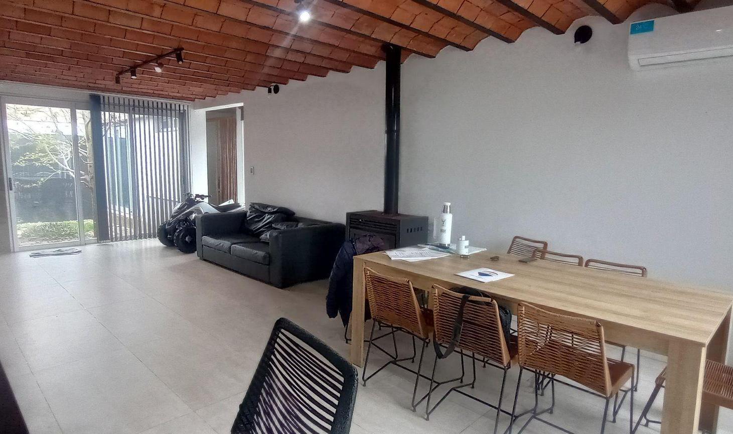 Foto de Casa 2 Dormitorios en Venta, La Plata, Apta banco, imagen 2