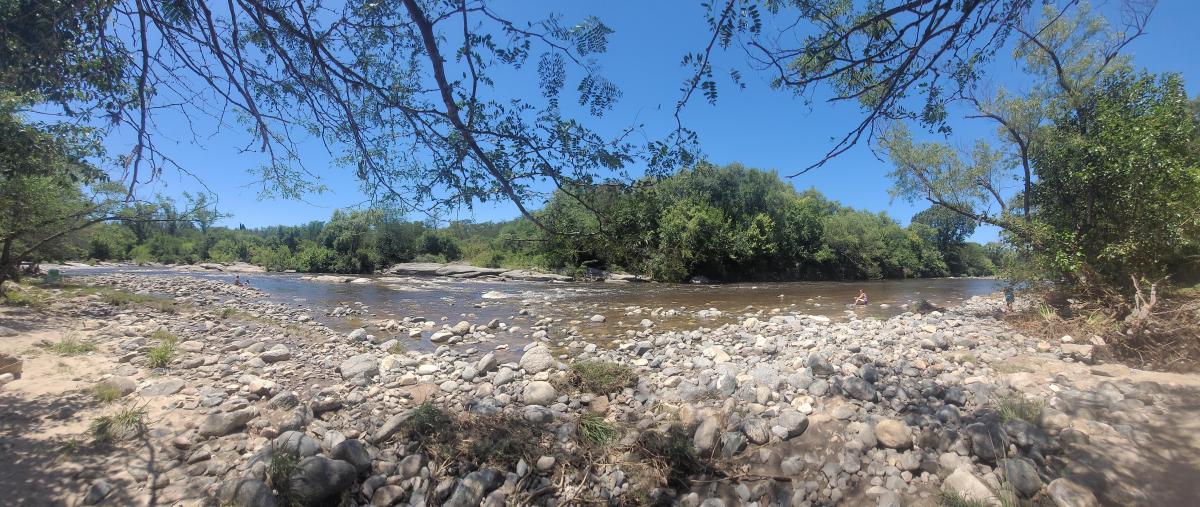 Anisacate, Vendo Hermoso Chalet con Gran Terreno 4
