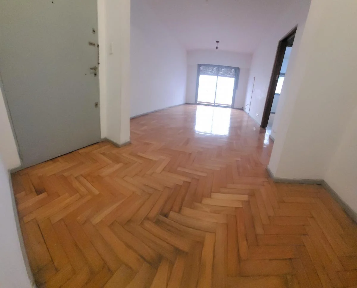 Foto de Capital Federal, Centro vendo dpto dos dormitorios con balcon, imagen 4