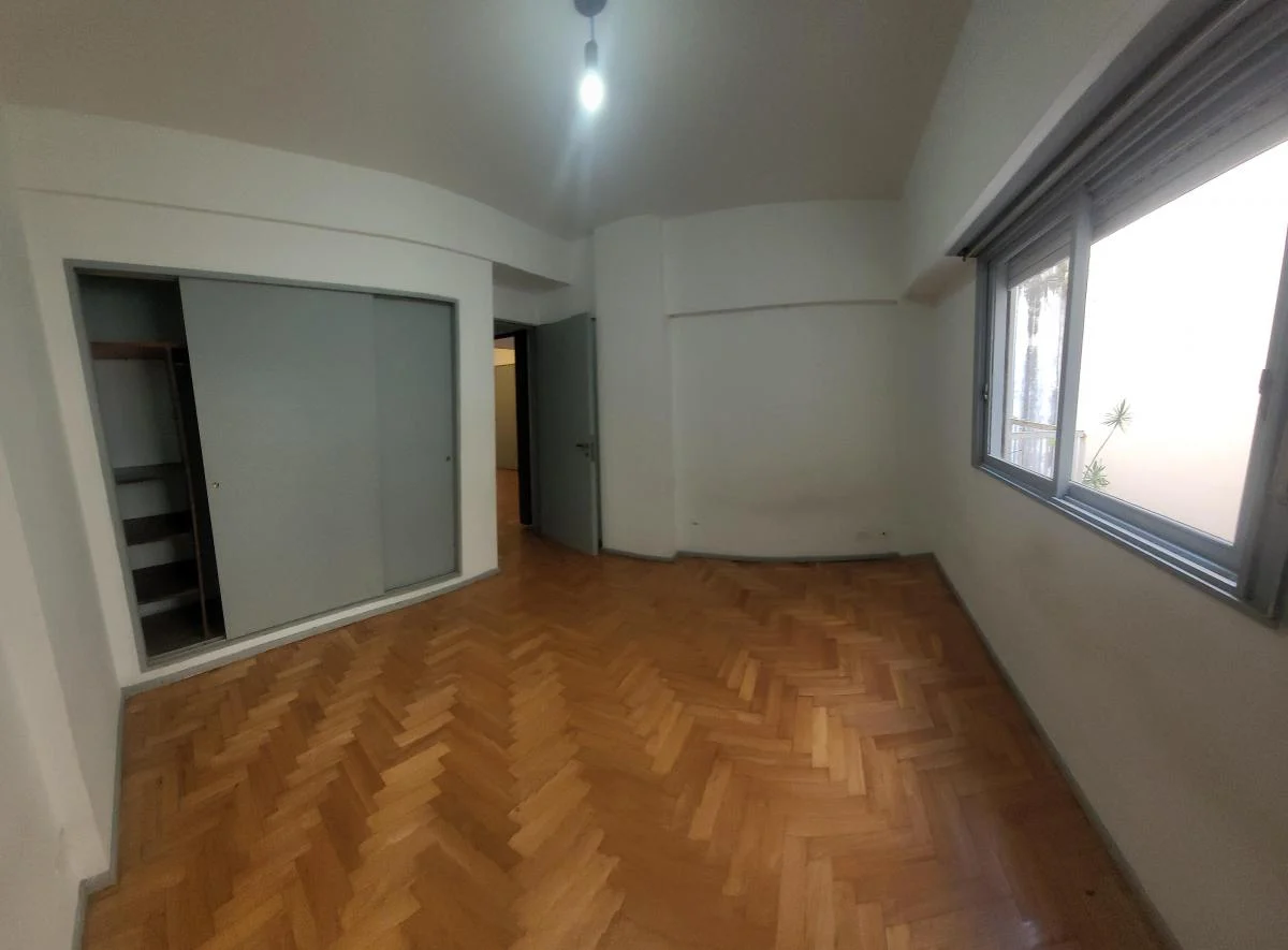 Foto de Capital Federal, Centro vendo dpto dos dormitorios con balcon, imagen 2