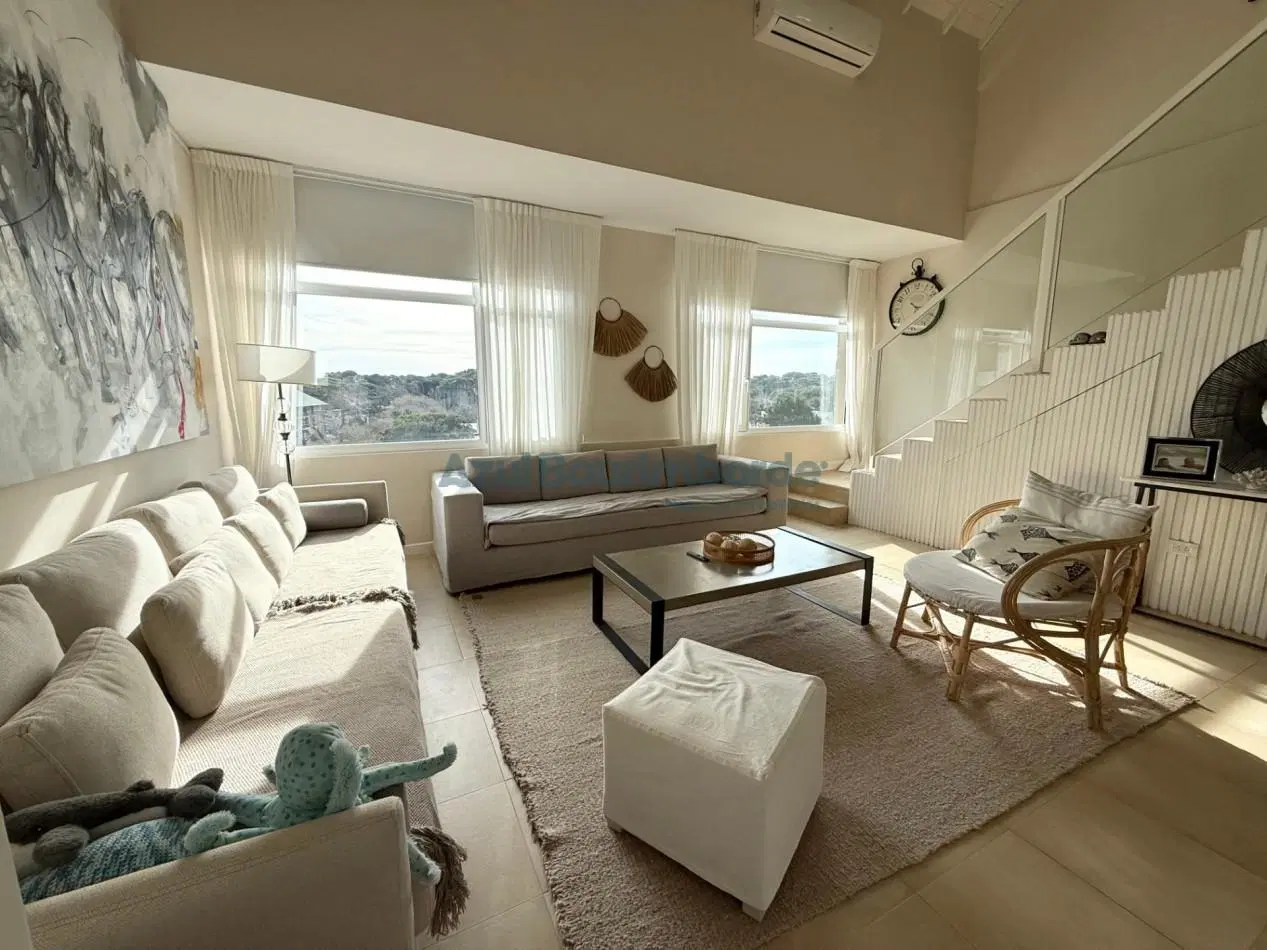 VENTA DUPLEX CON VISTA AL MAR EN CARILO - Ref 3