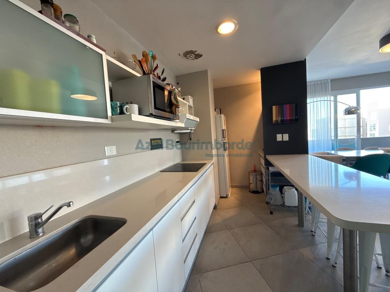 Foto de TRIPLEX 3 AMBIENTES EN VENTA EN CARILO A METROS DEL MAR, imagen 1