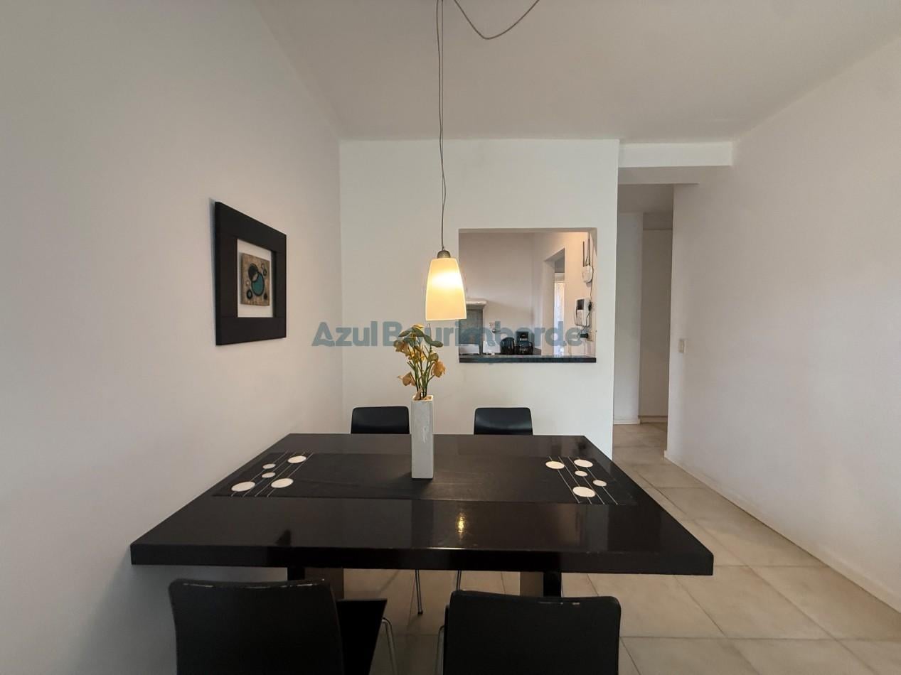 Foto de DEPARTAMENTO EN VENTA EN CARILO A UNA CUADRA DEL MAR, imagen 2