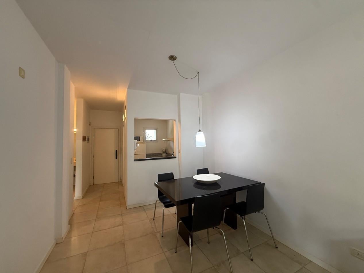 Foto de DEPARTAMENTO DOS AMBIENTES A UNA CUADRA DEL MAR EN CARILO, imagen 2