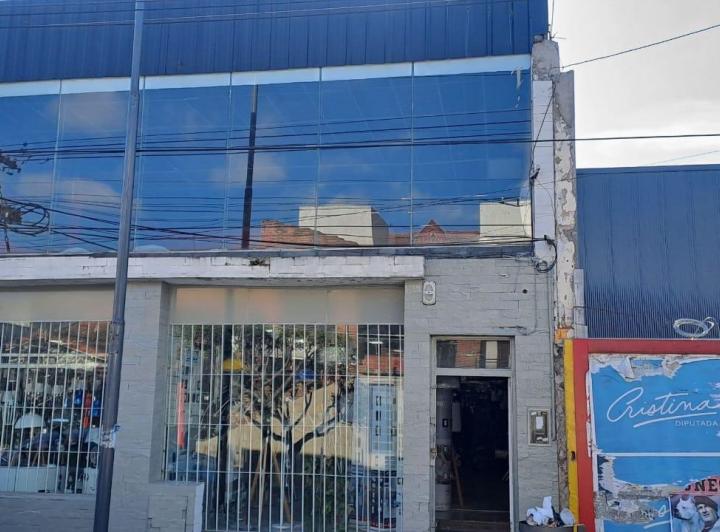 Local Centro Berazategui 13 Y 150 Unico /2 Pisos /580 M2/pegado Al Nuevo Super J 1