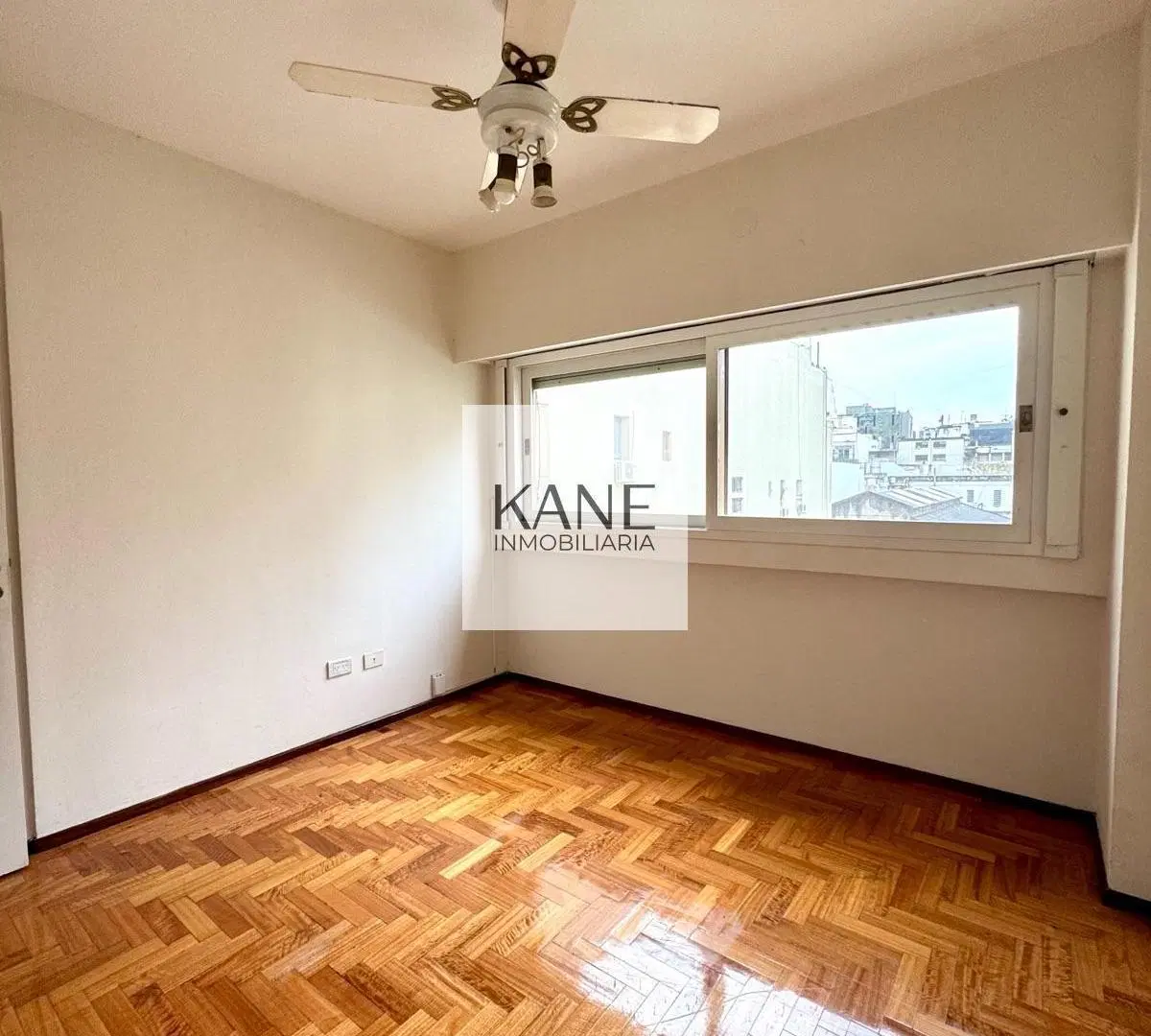 VENTA 3 AMBIENTES C/ BALCON Y COCHERA EN RECOLETA. APTO CRÉDITO!! 3