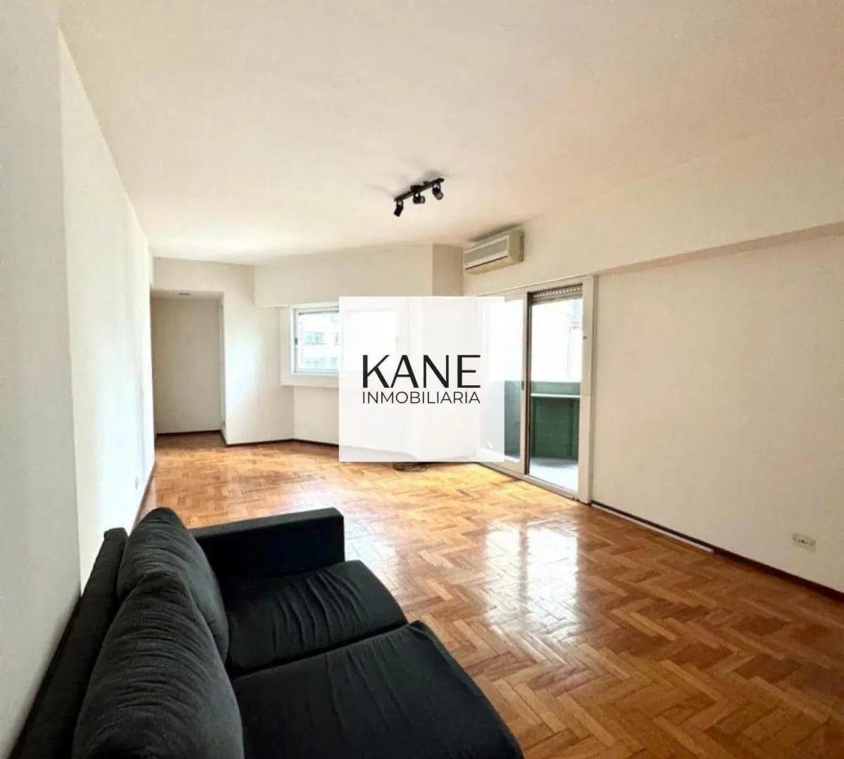 VENTA 3 AMBIENTES C/ BALCÓN Y COCHERA. APTO CREDITO!! 2