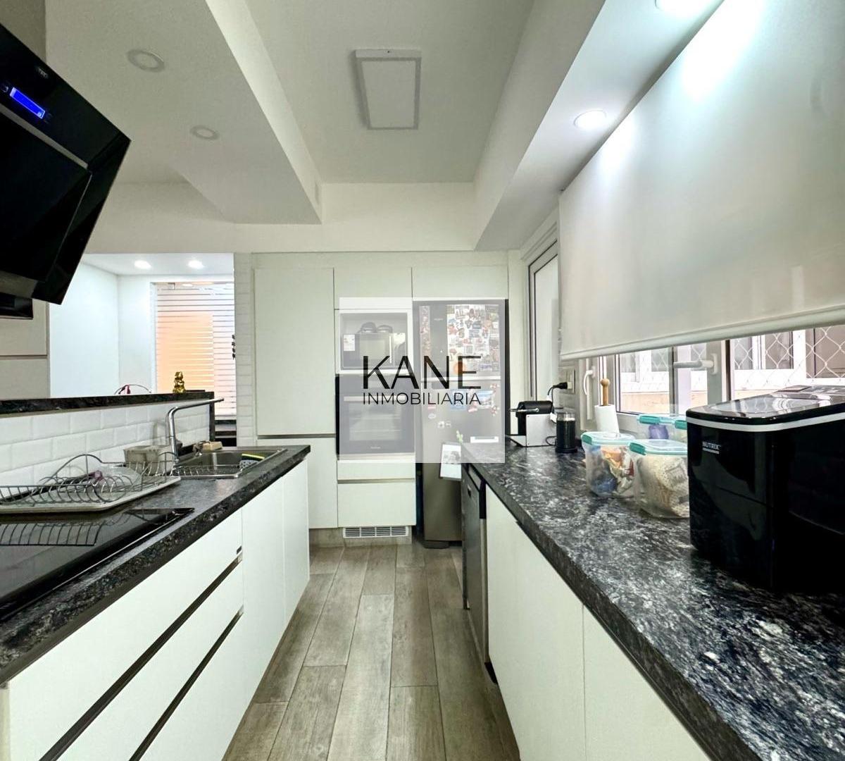 Foto de VENTA DEPARTAMENTO 4 AMBIENTES C/ COCHERA Y BAULERA. APTO CRÉDITO!!, imagen 5