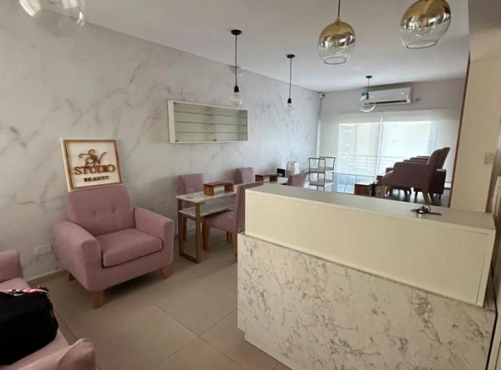 ALQUILER OFICINA AMOBLADA 3 AMBIENTES CASEROS 2