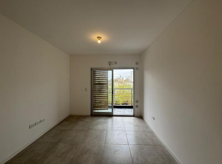 ALQUILER DE DEPARTAMENTO MONOAMBIENTE CASEROS C sum y pileta 5