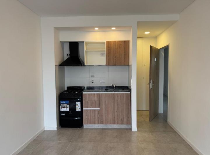 ALQUILER DE DEPARTAMENTO MONOAMBIENTE CASEROS C sum y pileta 2