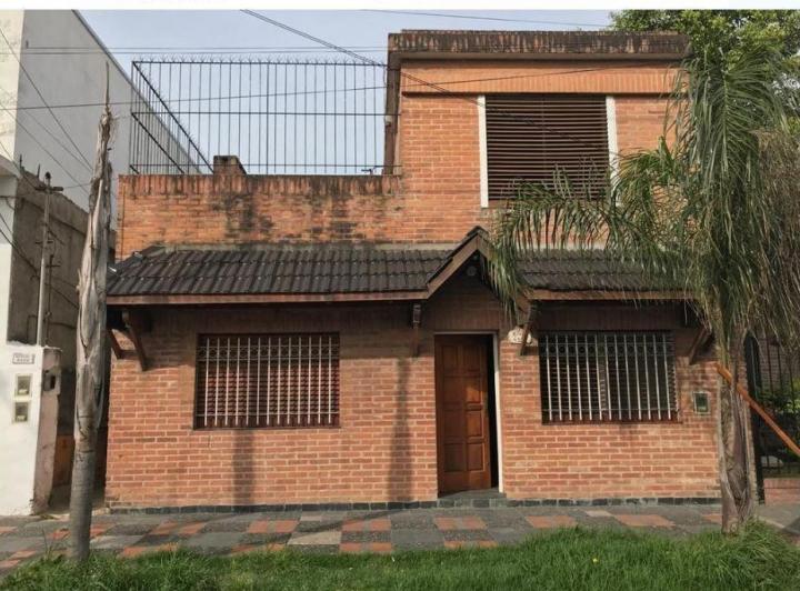 ALQUILER PH TIPO CASA 4 AMBIENTES CON PATIO Y TERRAZA CASEROS 1