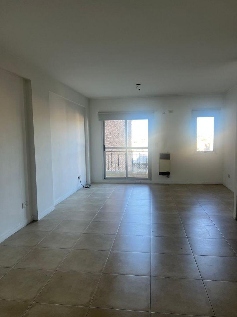 Alquiler de Departamento Monoambiente en Caseros Centro