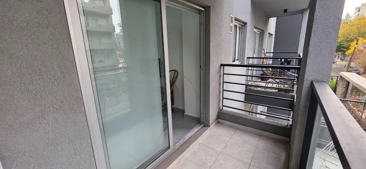 ALQUILER DE MONOAMBIENTE AMOBLADO EN EL CENTRO DE CASEROS 3