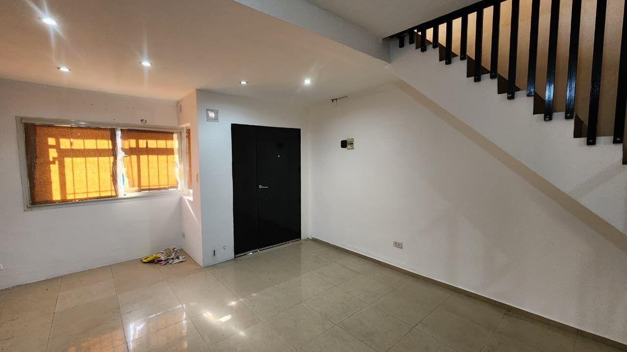 Foto de Alquiler de Ph independiente tipo Casa 4 Ambientes en Caseros, imagen 4