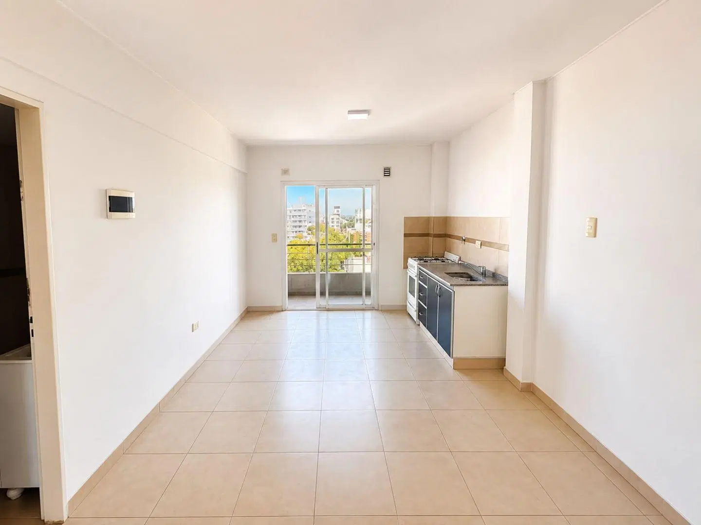 Alquiler de Departamento 2 Ambientes con cochera en Caseros 3