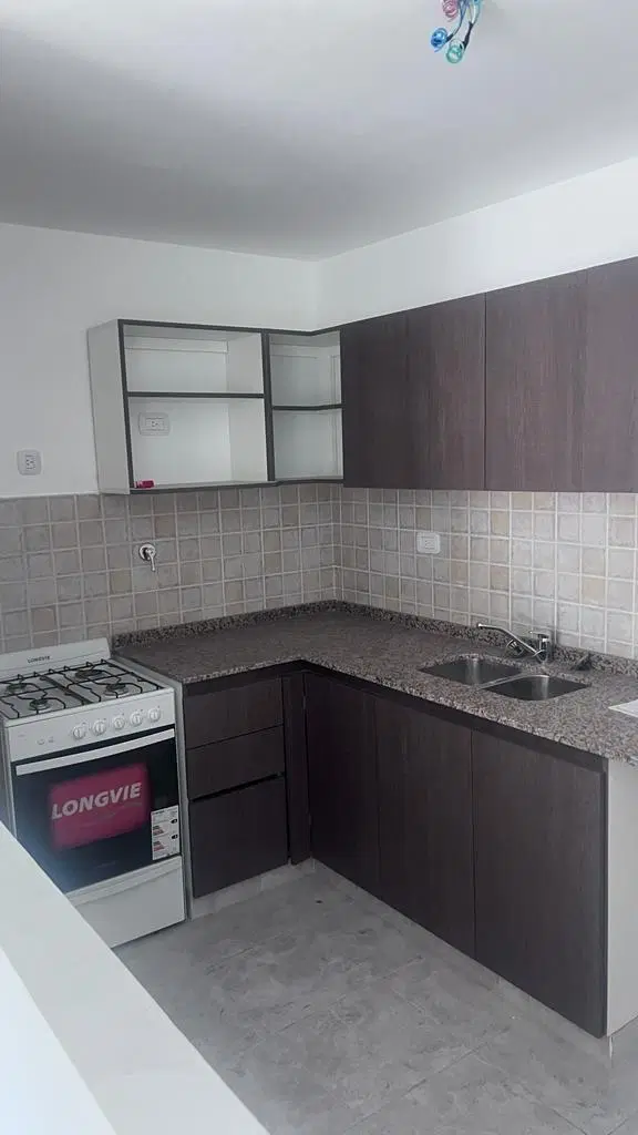 ALQUILER DE DEPARTAMENTO 2 AMBIENTES EN CASEROS 2