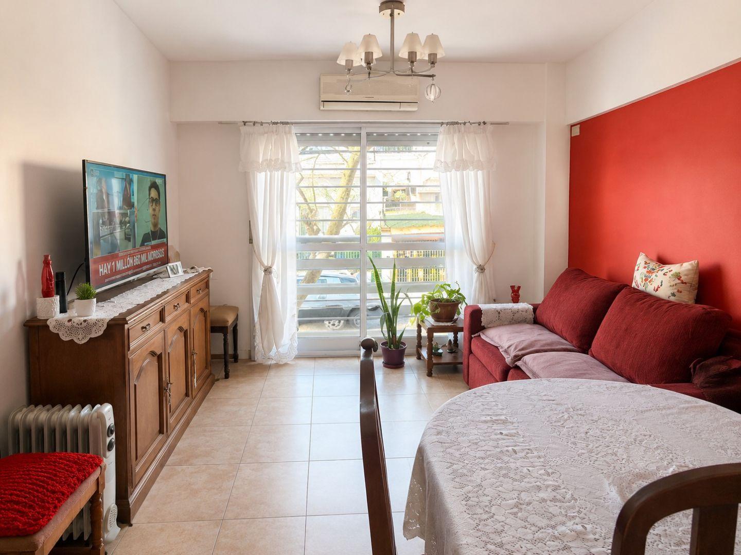 Foto de Venta de Casa 3 Ambientes con cochera en Villa Pueyrredón, Capital, imagen 5