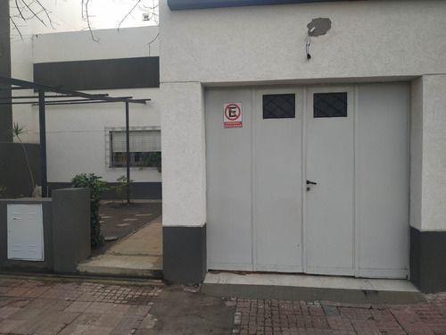 Venta De Casa En Lote Propio En Caseros Centro C/ Cochera
