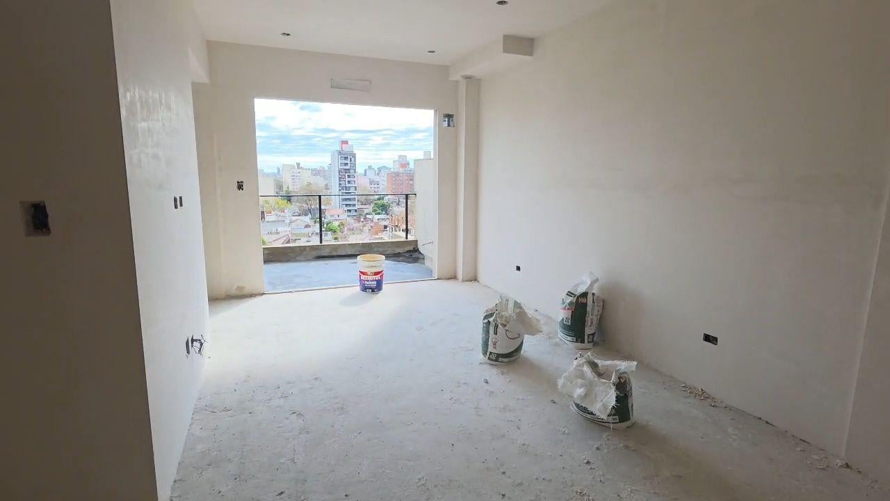 Venta de Departamento MONOAMBIENTE en Caseros, Tres de Febrero