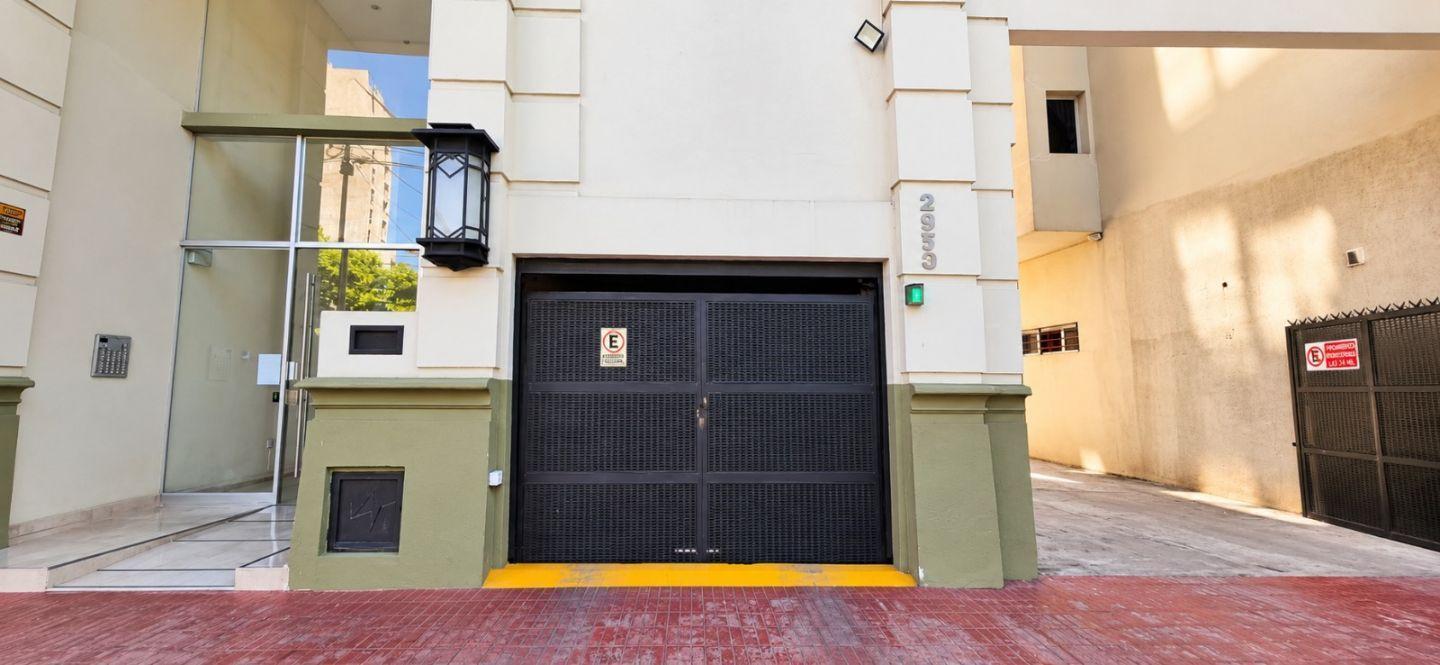Foto de VENTA COCHERA CUBIERTA EN PLENO CENTRO DE CASEROS, imagen 1