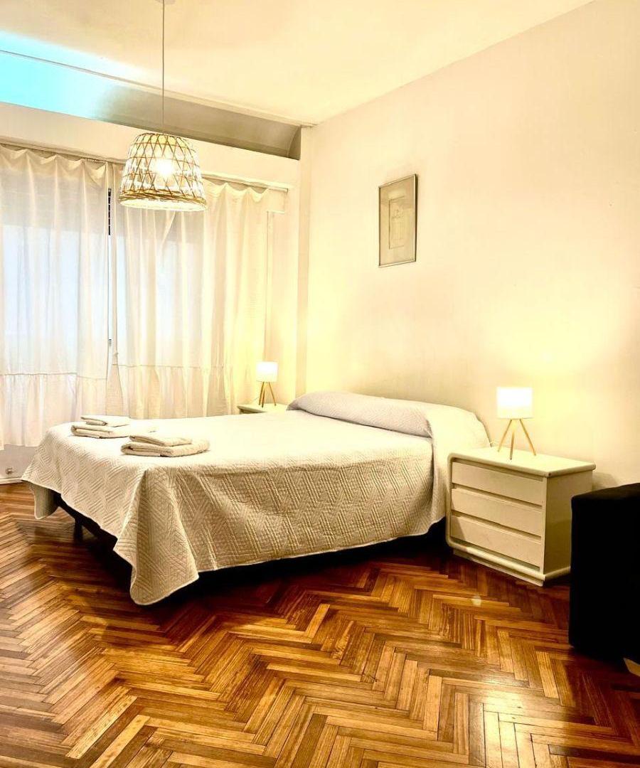 Foto de VENTA Monoambiente amplio amoblado ideal inversión en Retiro, imagen 3