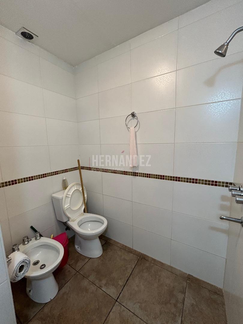 Foto de DEPARTAMENTO 3 AMBIENTES, PATIO Y GALERIA CON PARRILLA, imagen 2