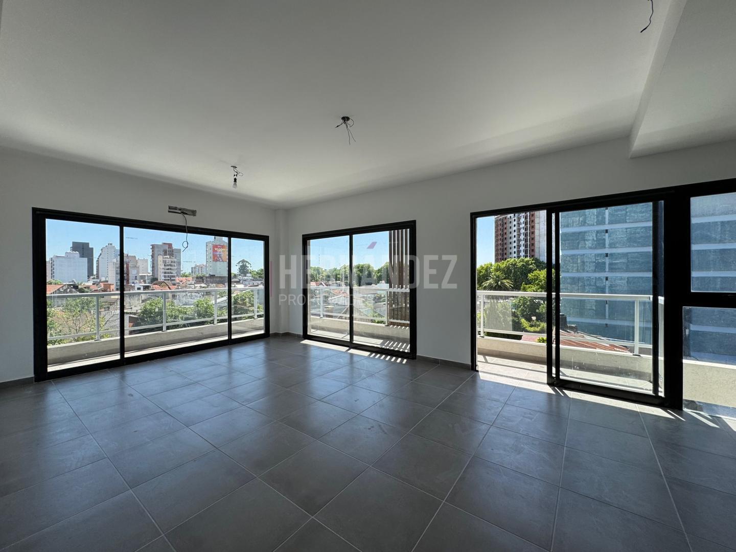 DEPARTAMENTO 2 AMB CON BALCON, A ESTRENAR, ESCALADA CENTRO