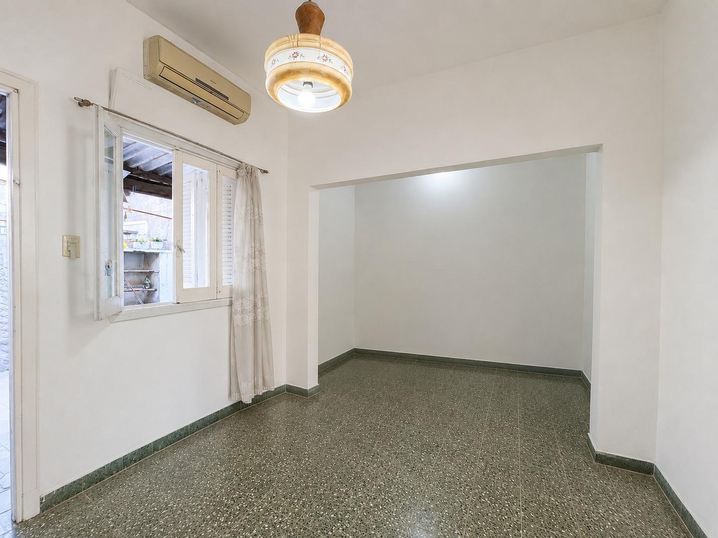 Foto de PH CASA 3 AMB CON PATIO Y TERRAZA, LANUS., imagen 4